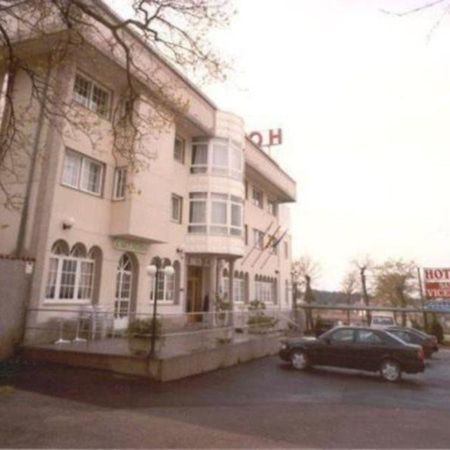 Hotel San Vicente Кастрофейто Экстерьер фото