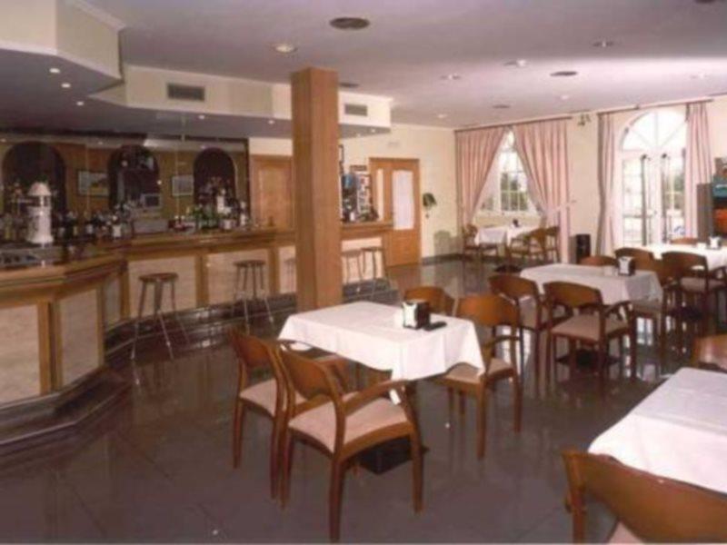 Hotel San Vicente Кастрофейто Ресторан фото